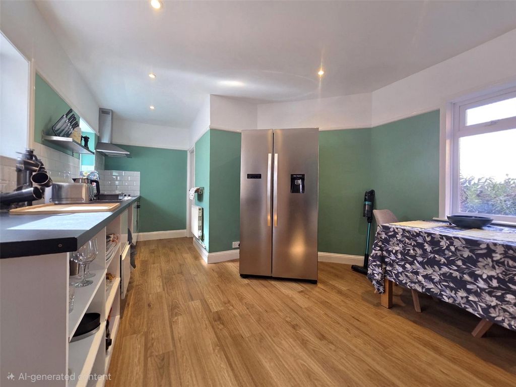 Property photo 2 of 14 Picture No. 01