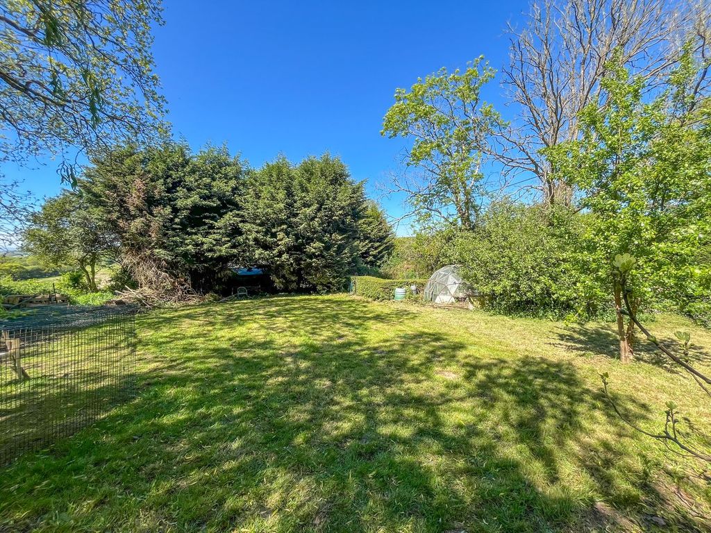 Property photo 3 of 22