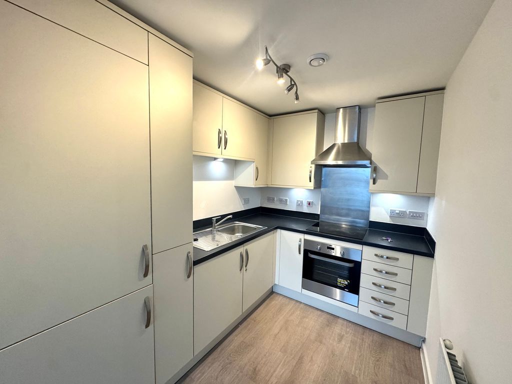 Property photo 2 of 7 Photo 5