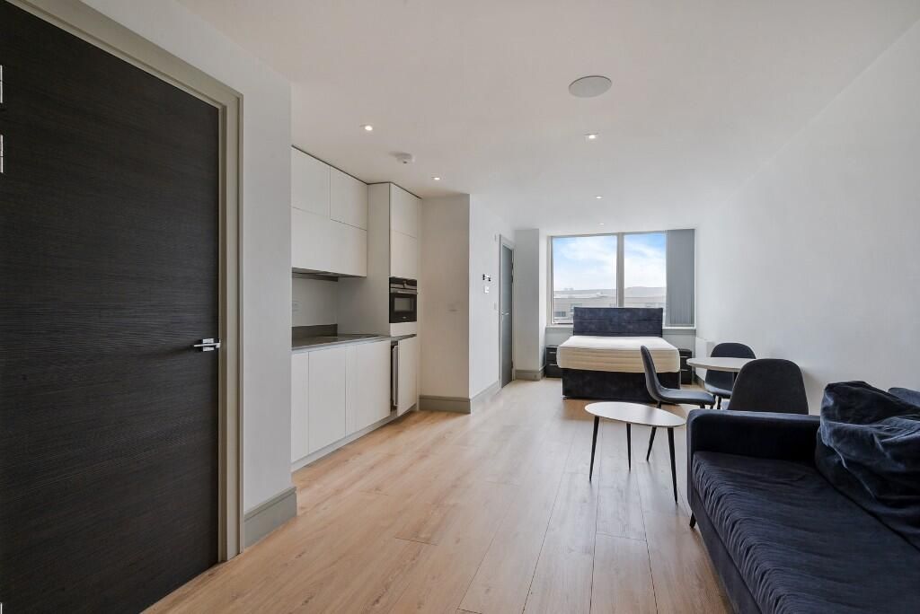 Property photo 1 of 6