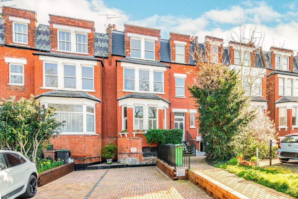 Property photo 1 of 5