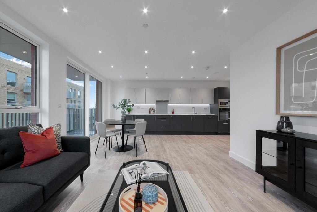 Property photo 3 of 17