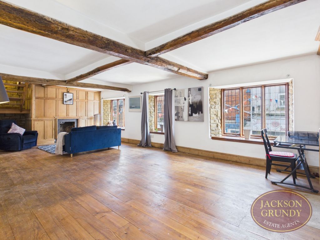 Property photo 2 of 19 Sheaf Street