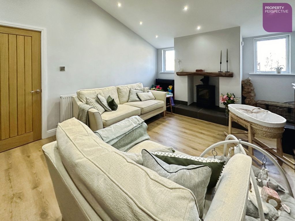 Property photo 3 of 13 Pbox-Img.Jpg