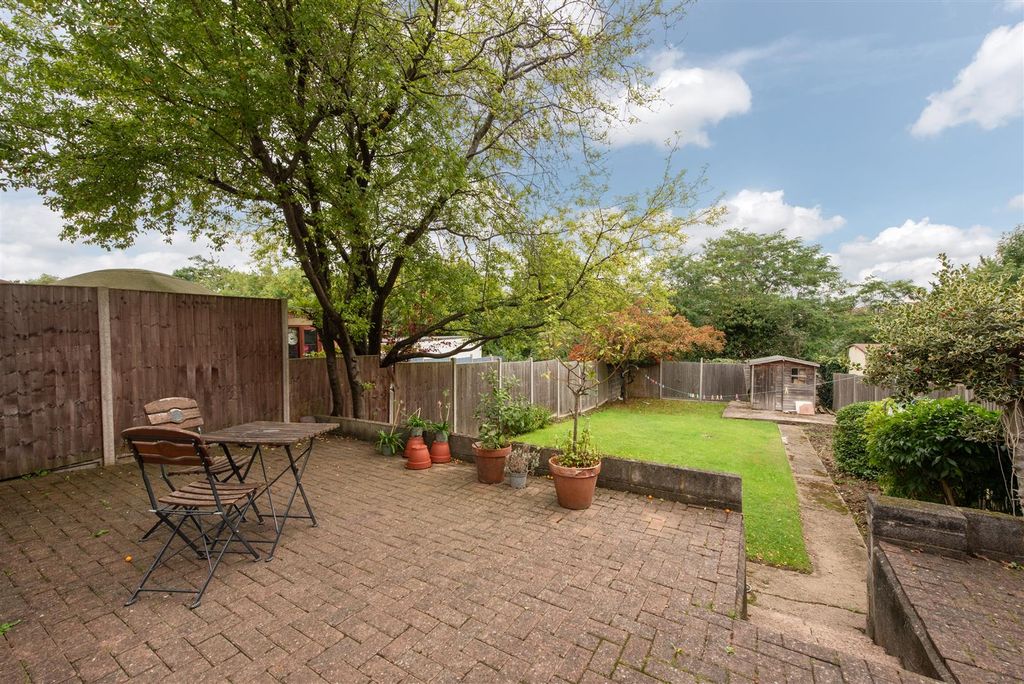 Property photo 2 of 17 Ashfield 14.Jpg