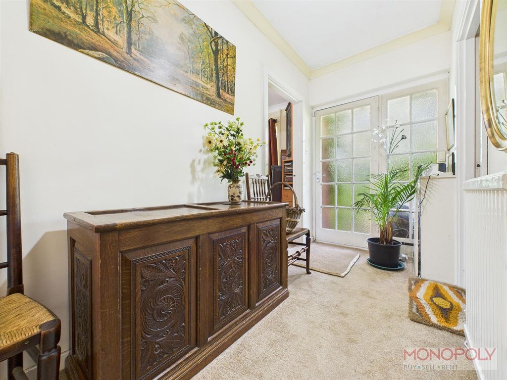 Property photo 3 of 40 Cam04439G0-Pr0058-Still001.Jpg