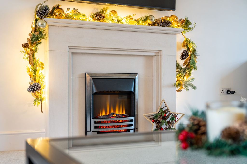 Property photo 2 of 25