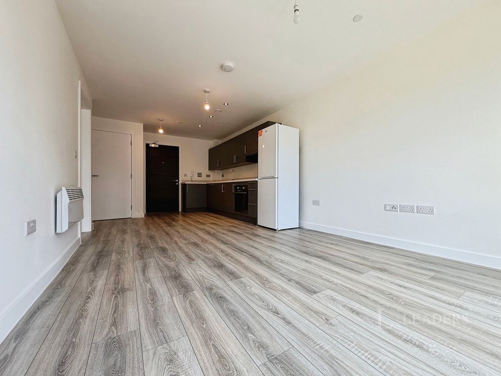 Property photo 3 of 7 Pbox-Img.Jpg