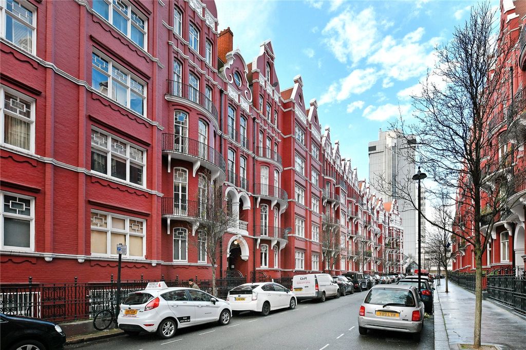 Property photo 2 of 7 Exterior