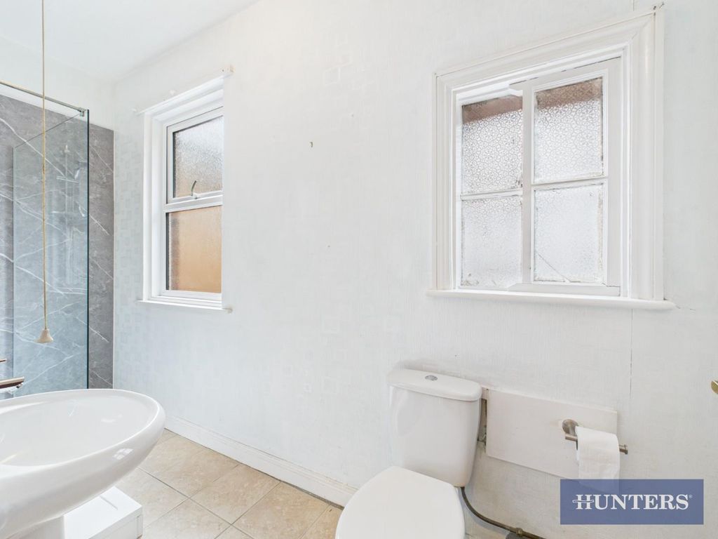 Property photo 2 of 8 Cam01999G0-Pr0494-Still006.Jpg