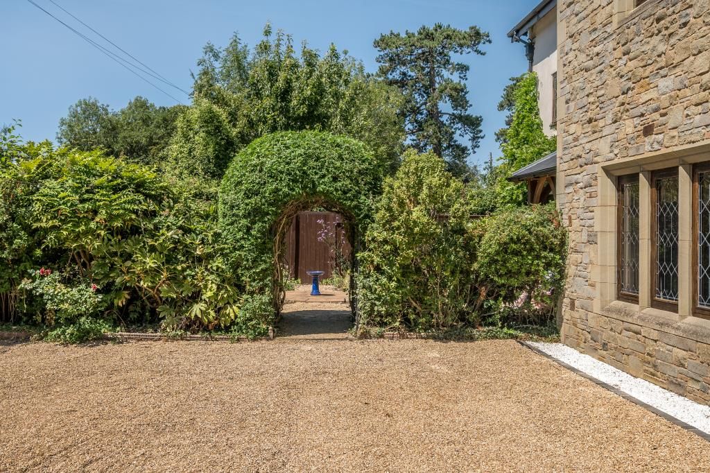 Property photo 3 of 36 Entrance