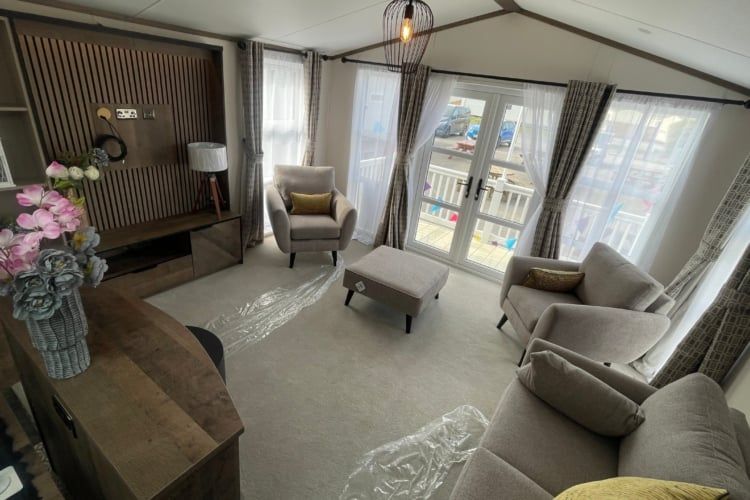 Property photo 2 of 10 Regal Cranleigh Lounge At Unity Beach Holiday Park