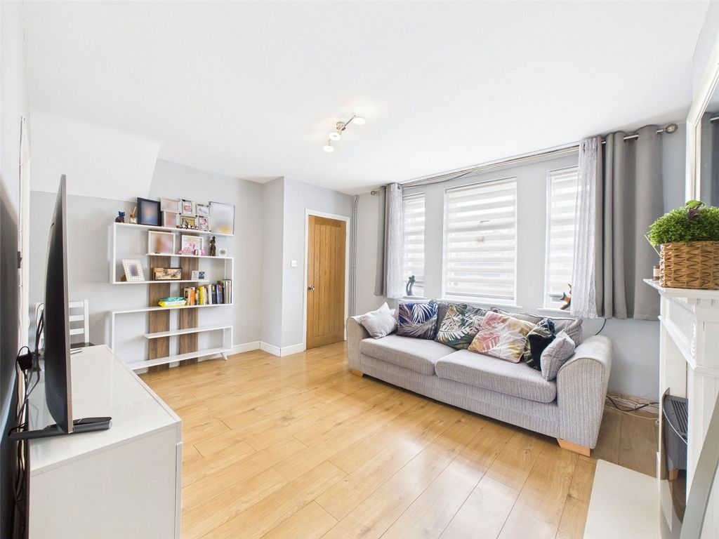 Property photo 3 of 18 Picture No. 38