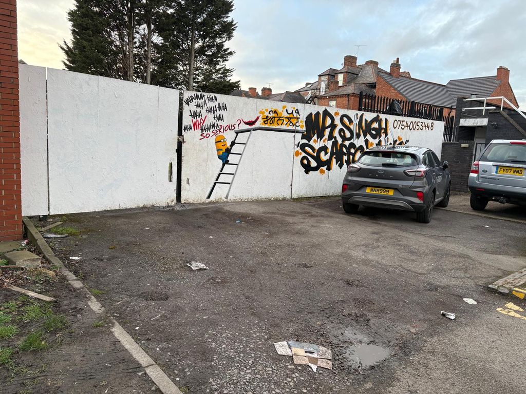 Property photo 1 of 5