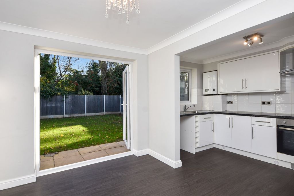 Property photo 2 of 31 Picture No. 25