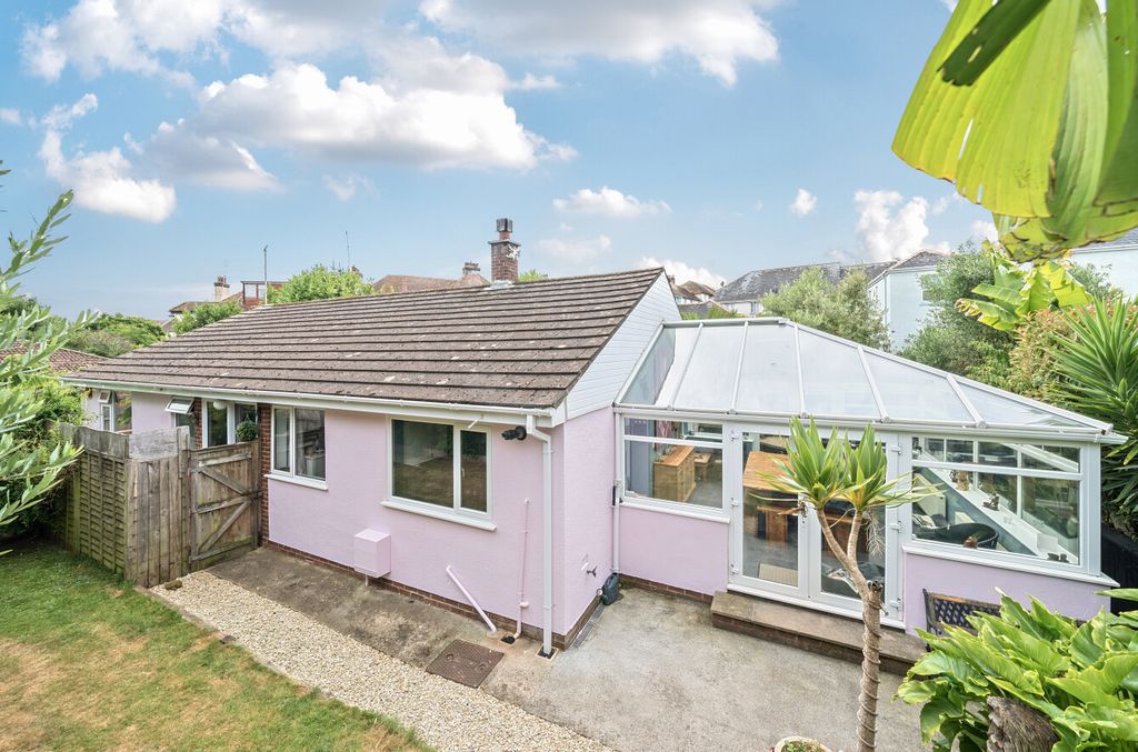 Property photo 1 of 36 1325623-2-6877839...