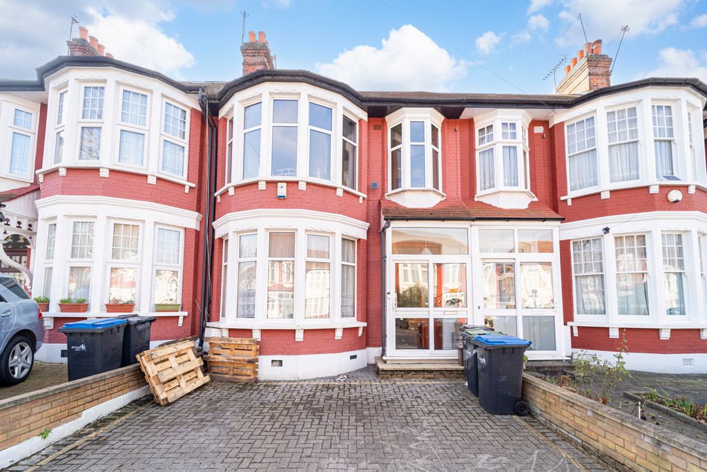 Property photo 1 of 18 Ndb09359-Edit