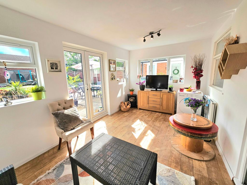 Property photo 3 of 25