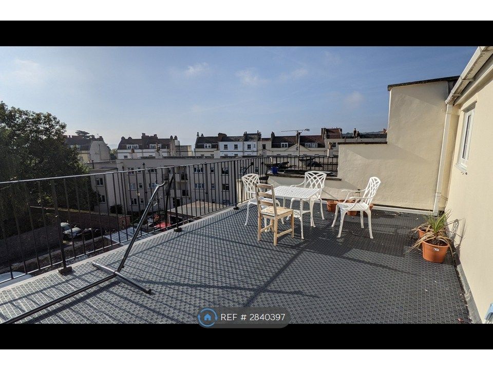 Property photo 2 of 9 Shared Terrace