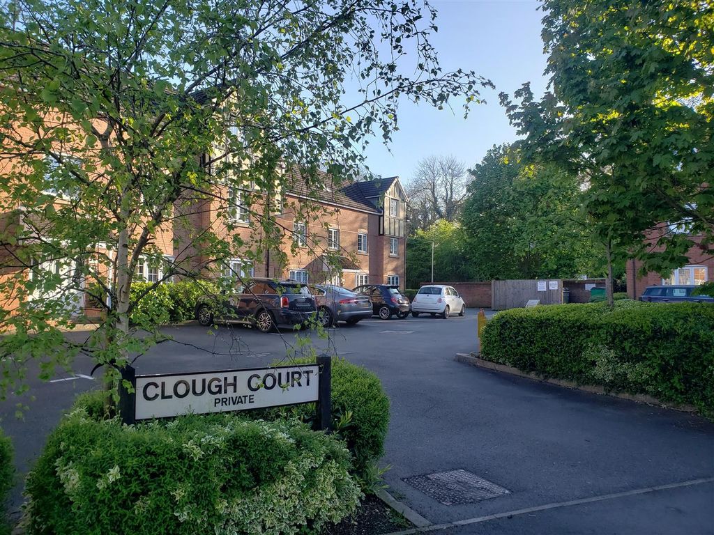 Property photo 2 of 12