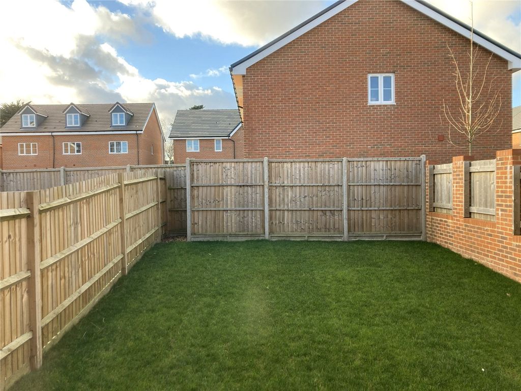 Property photo 2 of 8 Picture No. 01