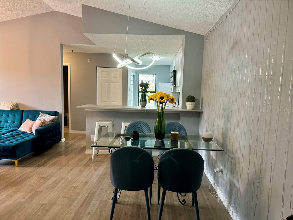 Property photo 2 of 18 <Alttext/>