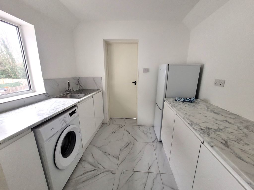 Property photo 2 of 5 Bathroom