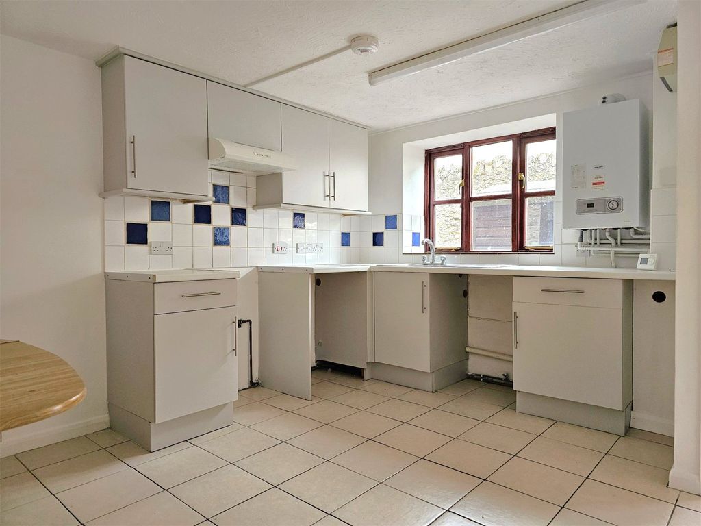 Property photo 2 of 10 Kitchen/Diner