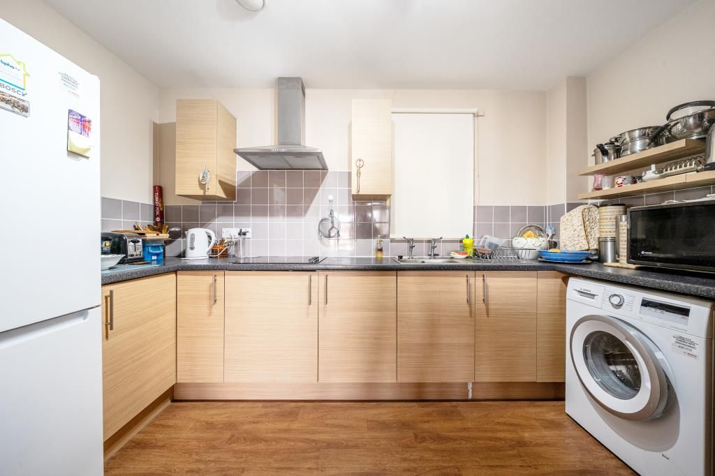 Property photo 3 of 16 Kitchen