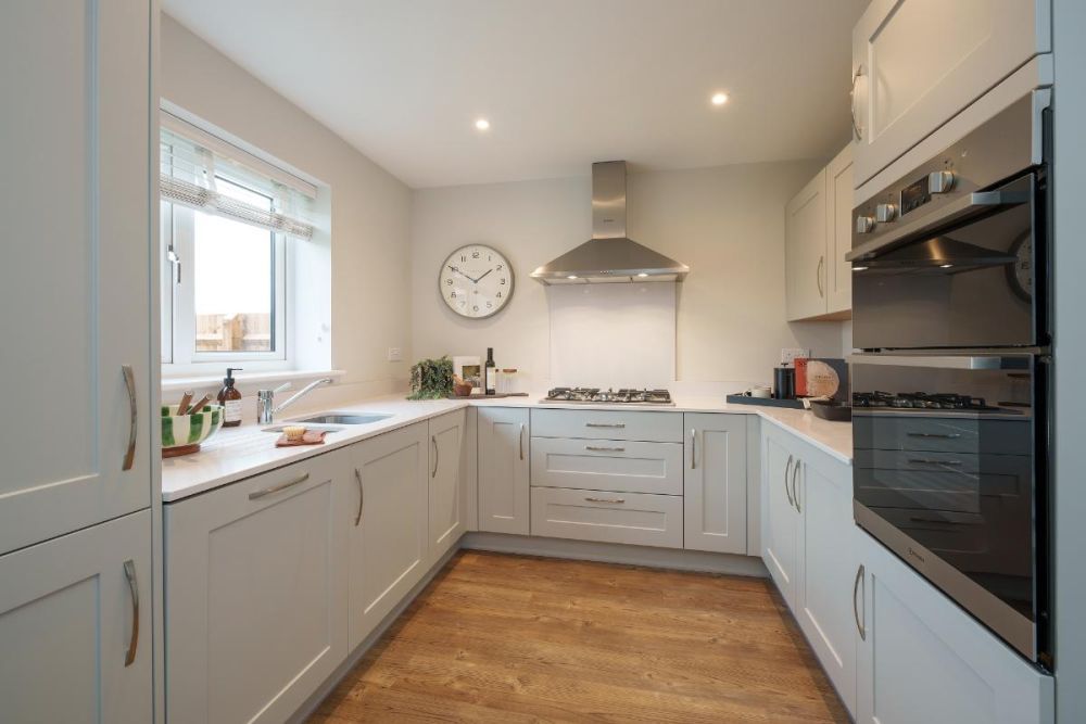Property photo 2 of 6 Rowden Winkfield Kitchen