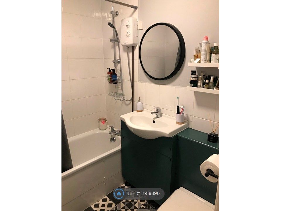 Property photo 3 of 4