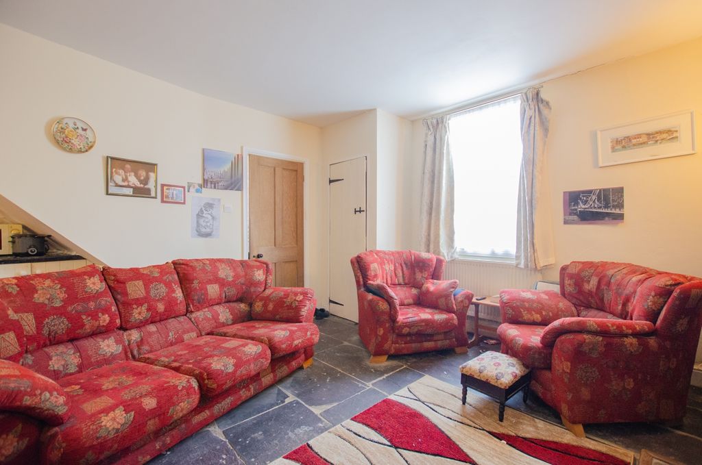 Property photo 3 of 9 To Book A Viewing Call Tps Lostwithiel On 01208 87