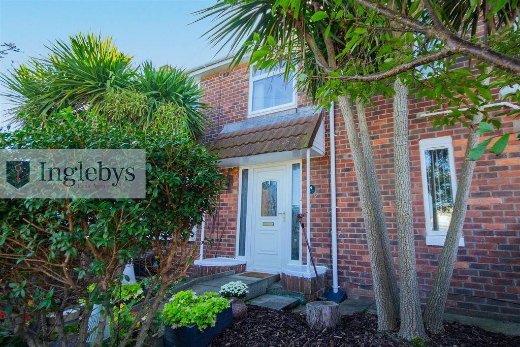 Property photo 1 of 45