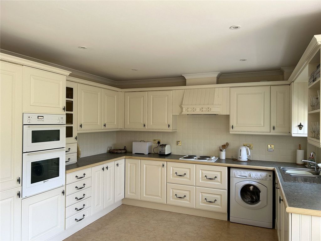 Property photo 2 of 15 Picture No. 09