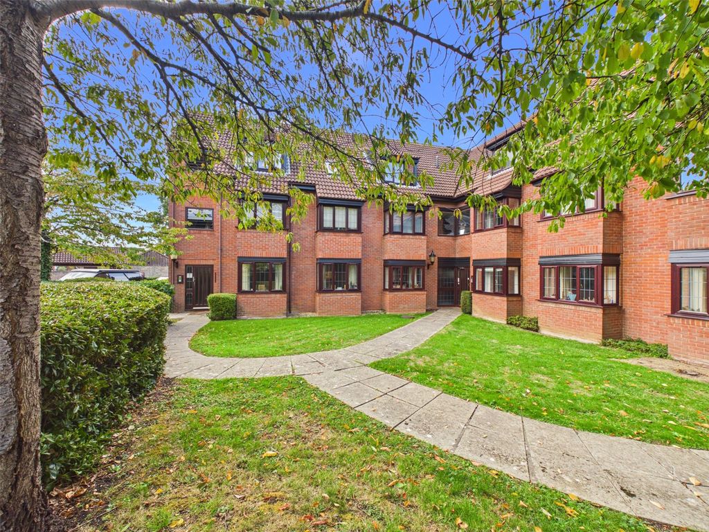 Property photo 1 of 15 Picture No. 10