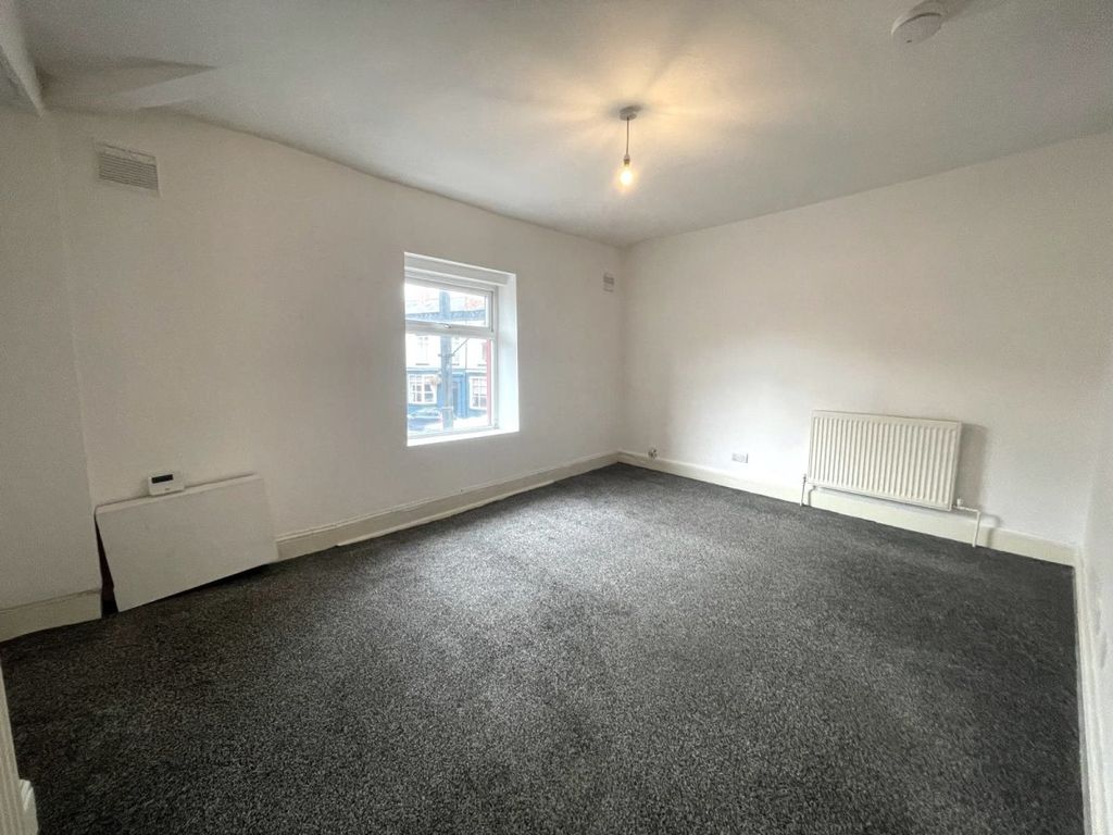 Property photo 2 of 5 Gallery