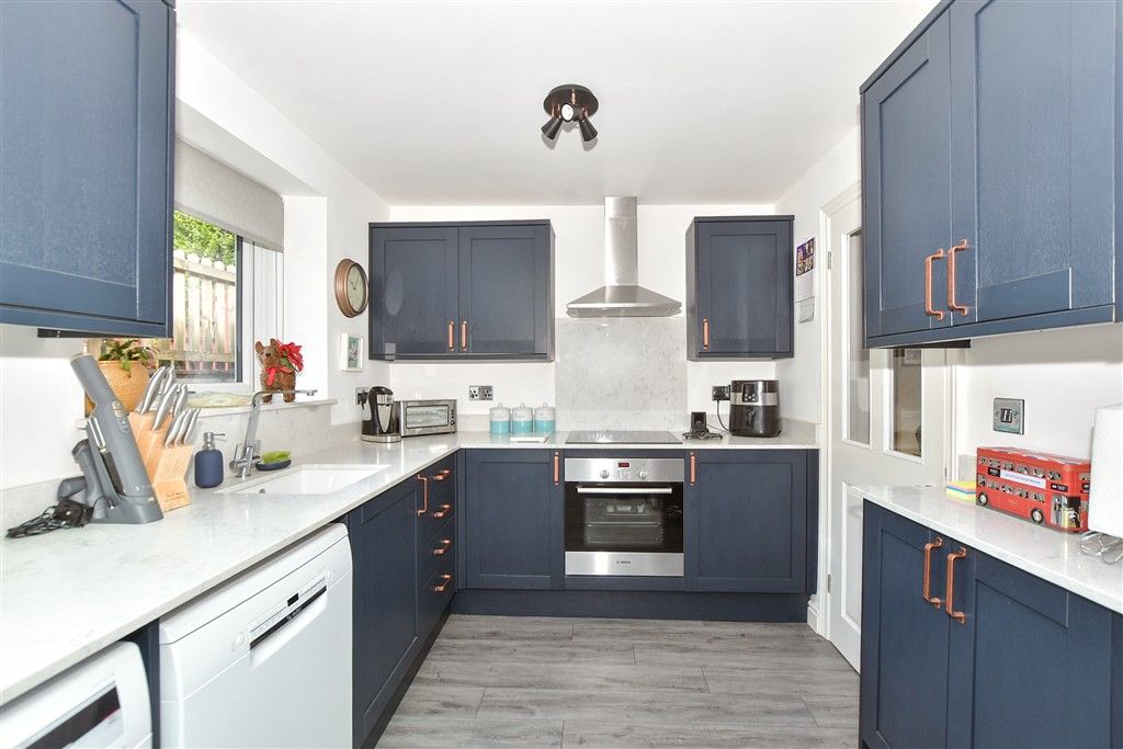 Property photo 3 of 15 Kitchen