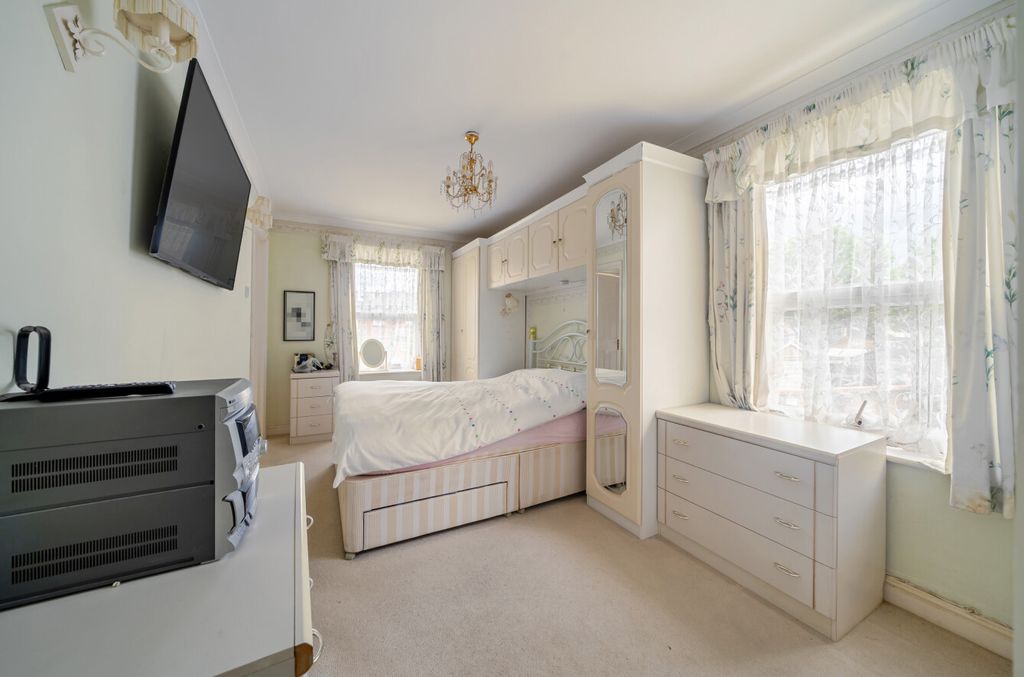 Property photo 3 of 12 1456310-20-6A0224...