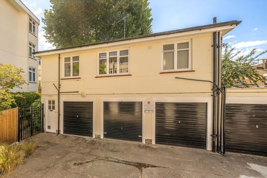 Property photo 1 of 4