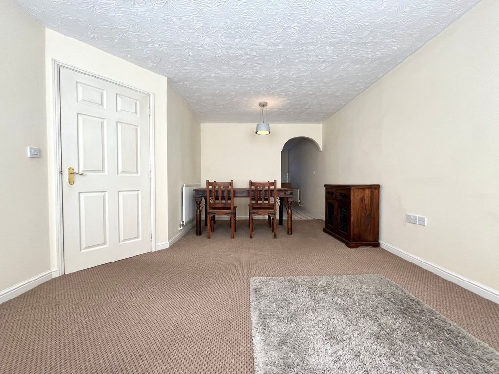 Property photo 2 of 9 Picture No. 19