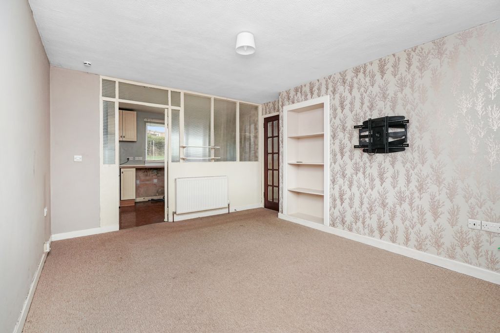 Property photo 3 of 9 Property Image 3