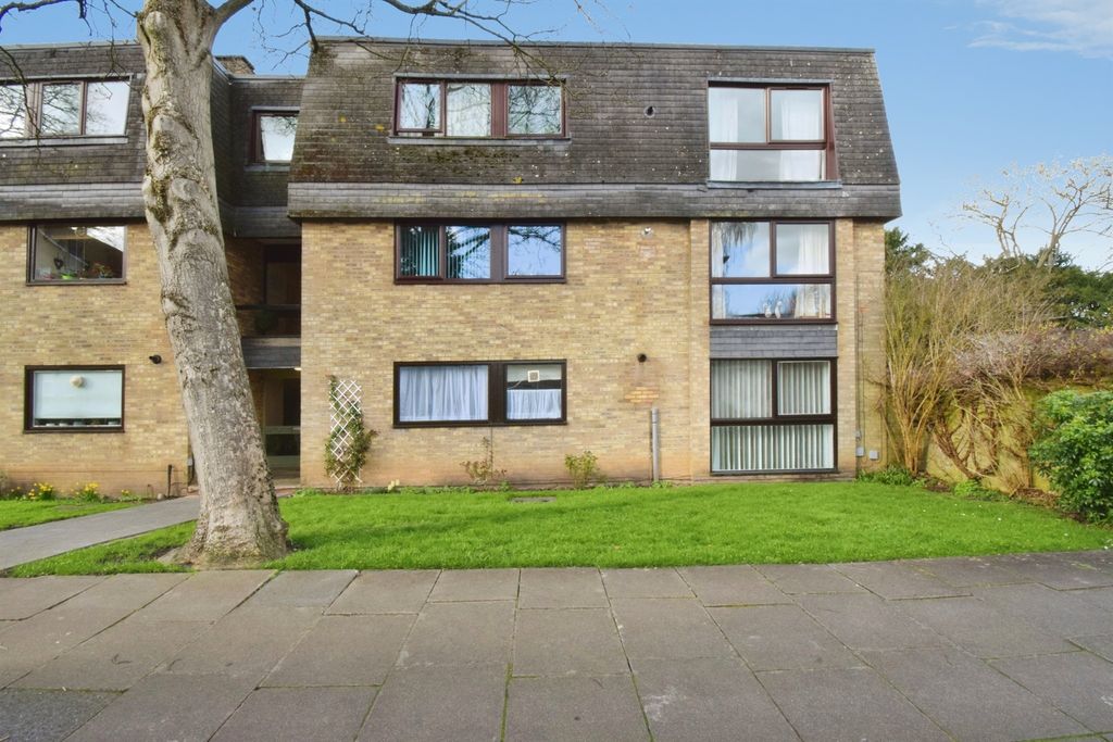 Property photo 2 of 29