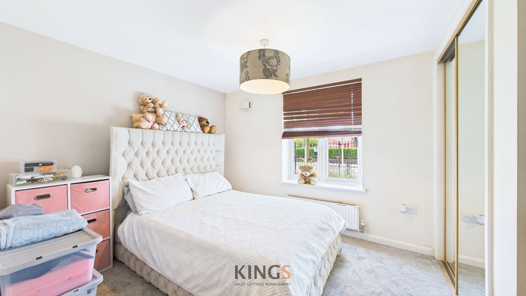 Additional image 5 of 2 bed maisonette for saleGreat North Road, Hatfield AL9