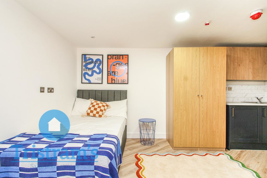 Property photo 1 of 6 Img_2247