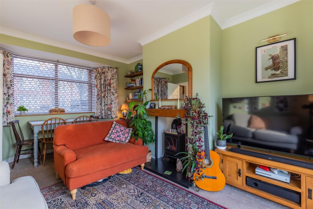 Property photo 3 of 17 11-10.Jpg