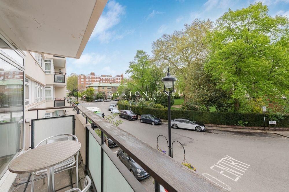 Property photo 3 of 18 Balcony