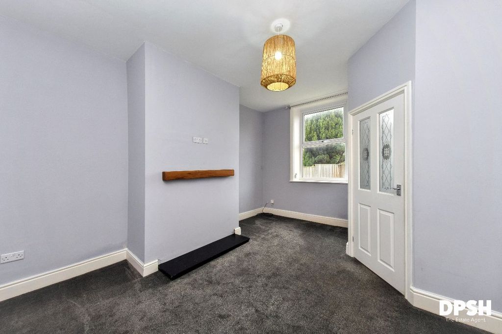 Property photo 3 of 24