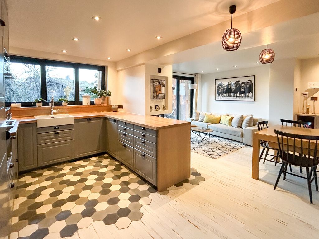 Property photo 3 of 11 The Chalet For Sale