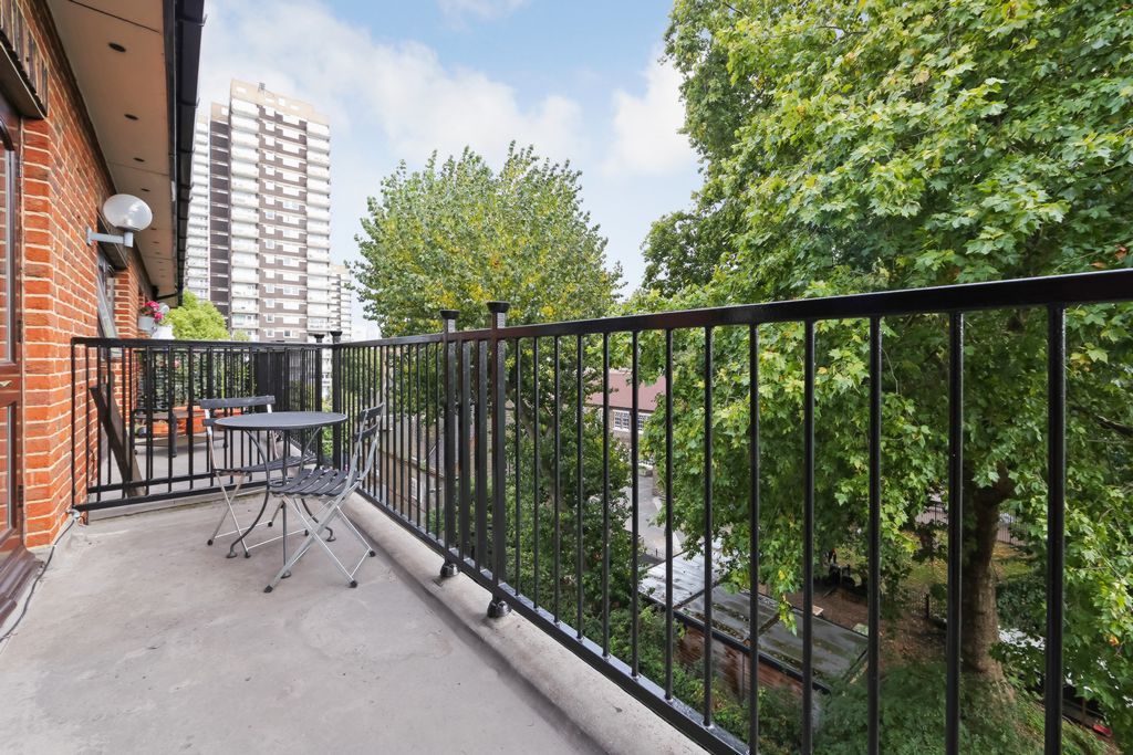 Property photo 2 of 7 Photo 8