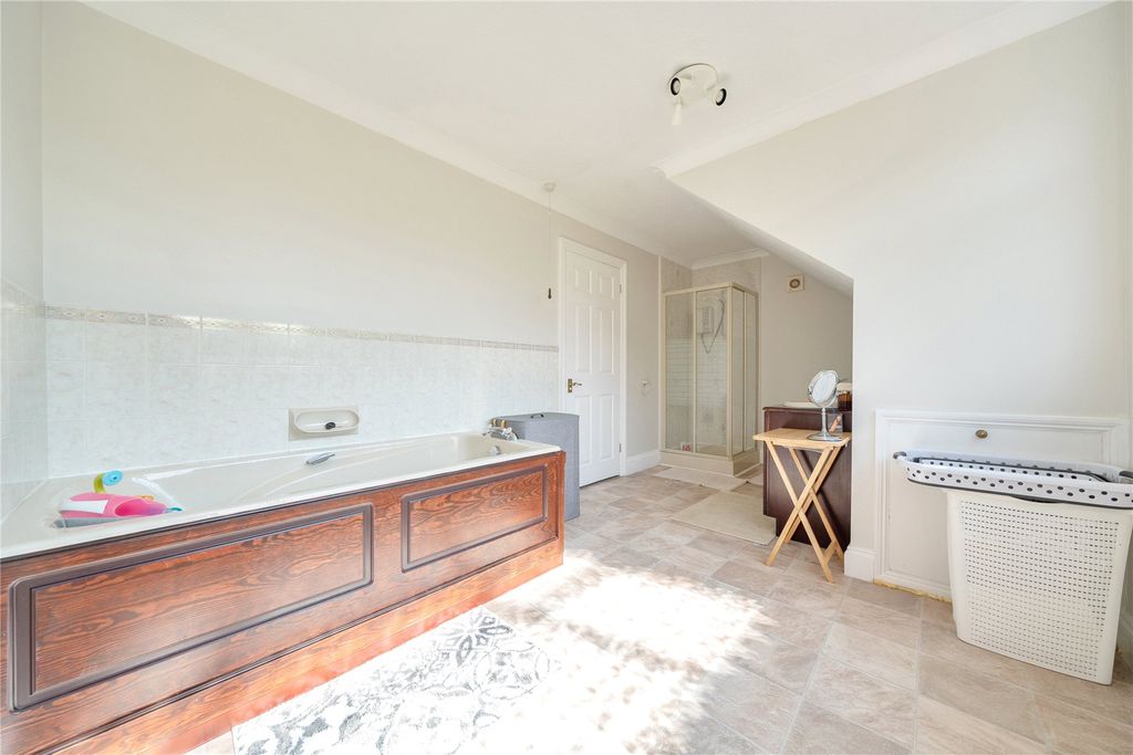 Additional image 15 of 4 bed detached house for saleBarn End Drive, Dartford, Kent DA2